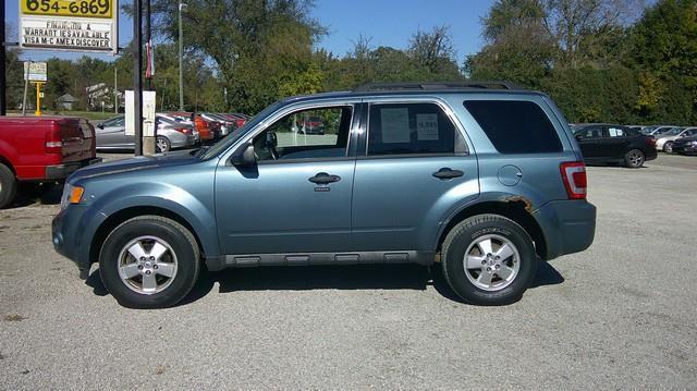 Ford Escape XLT 4WD 2012