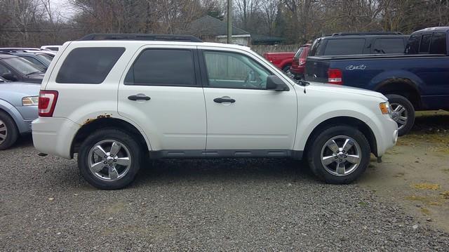 Ford Escape XLT 4WD 2012