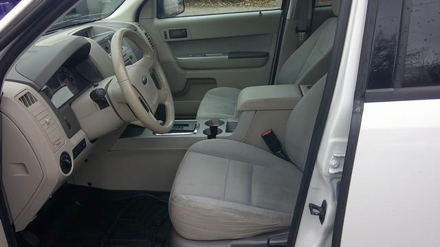 Ford Escape XLT 4WD 2012