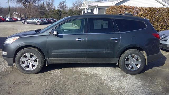 2012 Chevrolet Traverse 2LT FWD