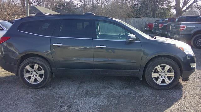 Chevrolet Traverse 2LT FWD 2012