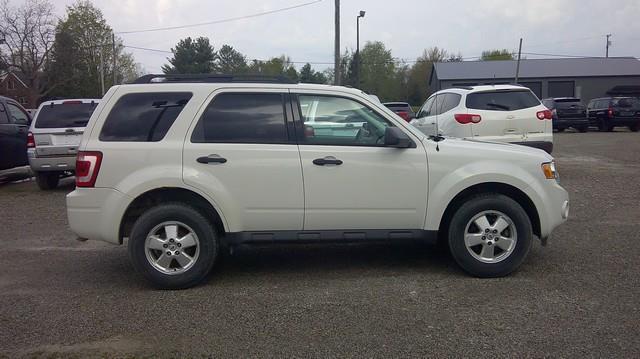 Ford Escape XLT FWD 2012