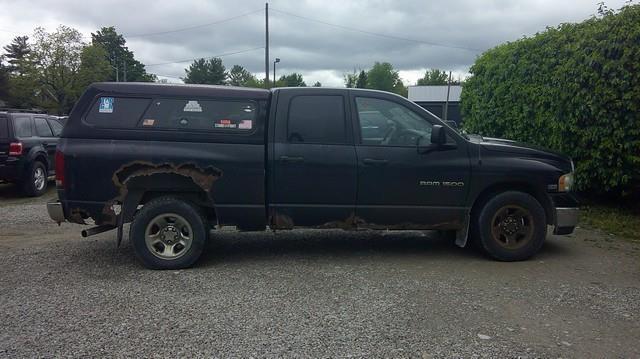 Dodge Ram 1500 Laramie Quad Cab Long Bed 2WD 2005