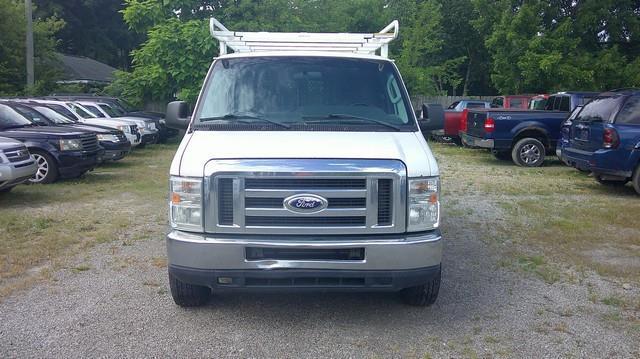 Ford Econoline E-250 2014