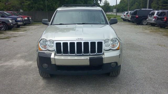 Jeep Grand Cherokee Laredo 4WD 2009