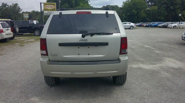 Jeep Grand Cherokee Laredo 4WD 2009