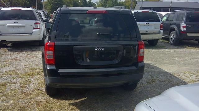 Jeep Patriot Sport 2WD 2014