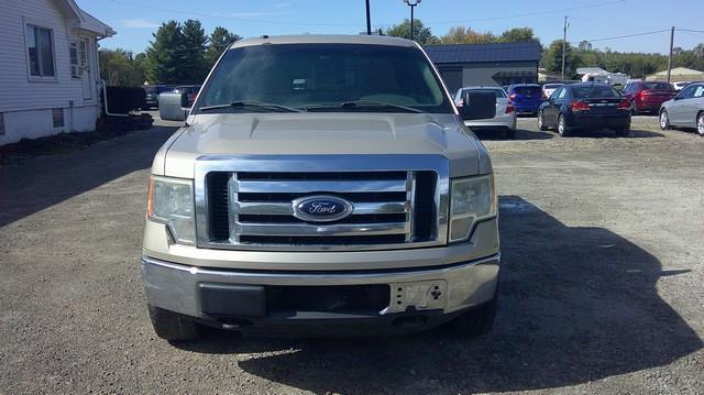 Ford F-150 XLT SuperCab 8-ft. Bed 4WD 2010 Ford F-150 XLT SuperCab 8-ft. Bed 4WD 2010