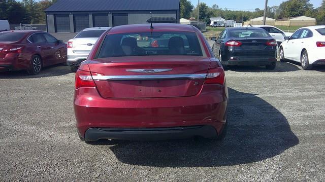 Chrysler 200 Touring 2013