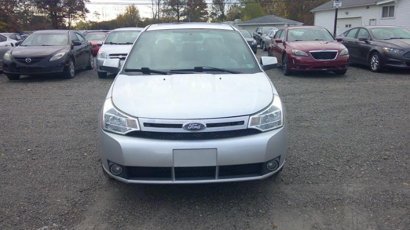 Ford Focus SEL Sedan 2010 Ford Focus SEL Sedan 2010