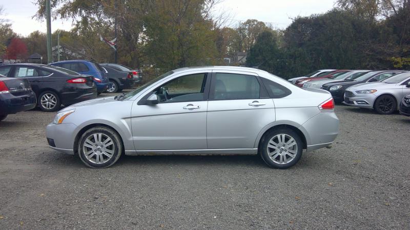 Ford Focus SEL Sedan 2010 Ford Focus SEL Sedan 2010