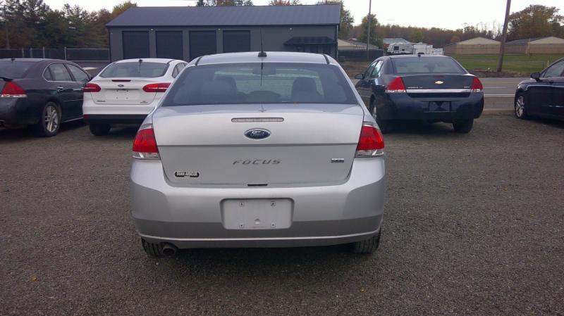Ford Focus SEL Sedan 2010 Ford Focus SEL Sedan 2010