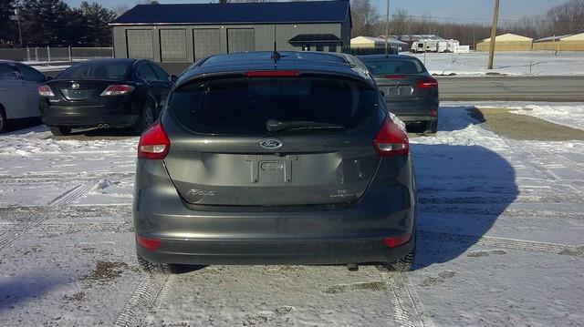 Ford Focus SE Hatch 2015