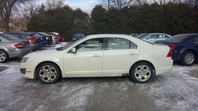 Ford Fusion SE 2010