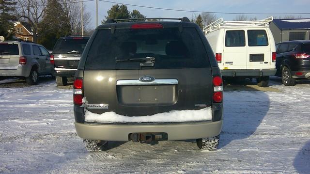 Ford Explorer Eddie Bauer 4.0L 4WD 2006