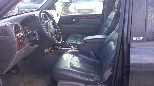 GMC Envoy XL SLE 4WD 2004