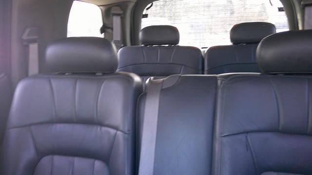 GMC Envoy XL SLE 4WD 2004