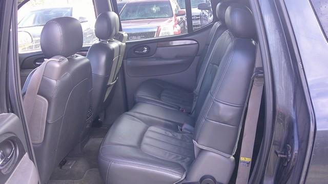 GMC Envoy XL SLE 4WD 2004