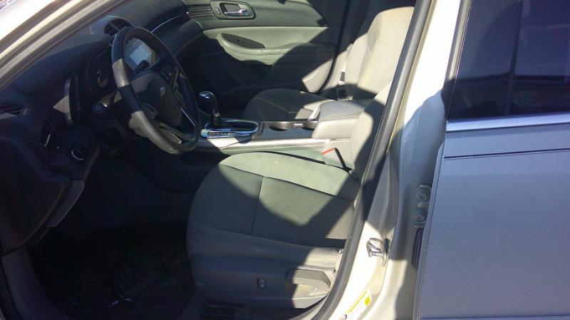 Chevrolet Malibu LS 2013