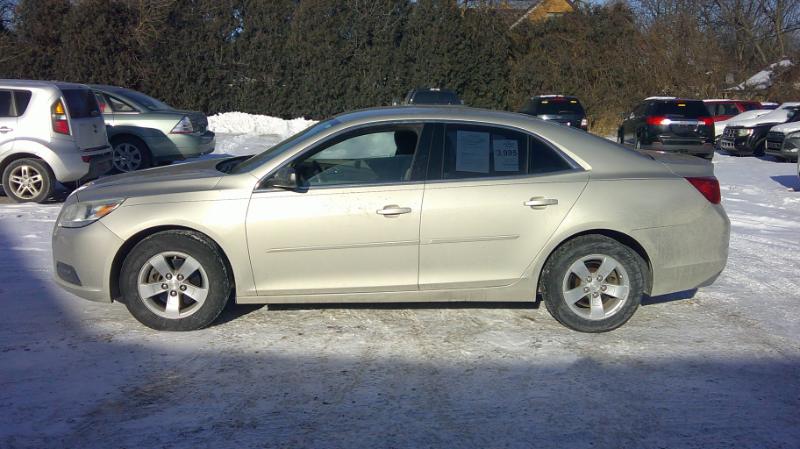 Chevrolet Malibu LS 2013