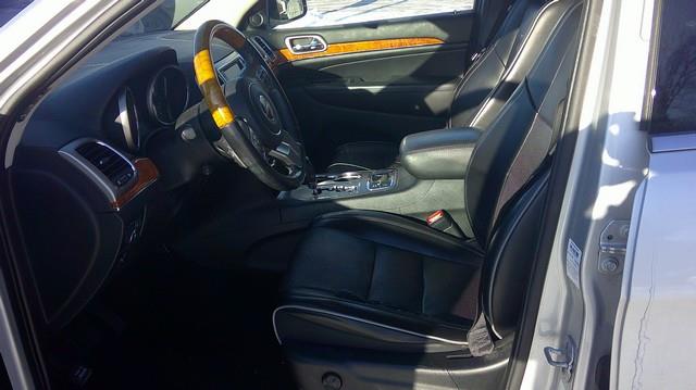 Jeep Grand Cherokee Overland 4WD 2011