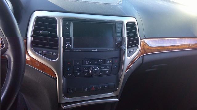 Jeep Grand Cherokee Overland 4WD 2011