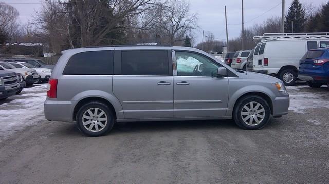 Chrysler Town & Country Touring 2016