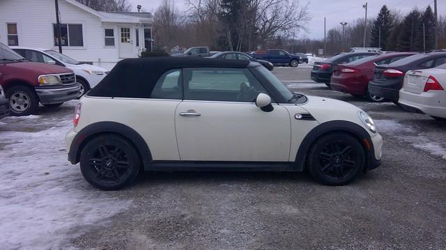MINI Cooper Convertible 2012