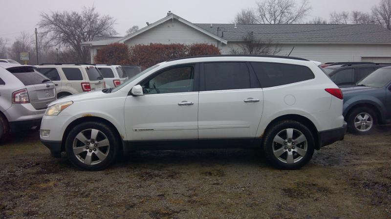 Chevrolet Traverse LT1 FWD 2009