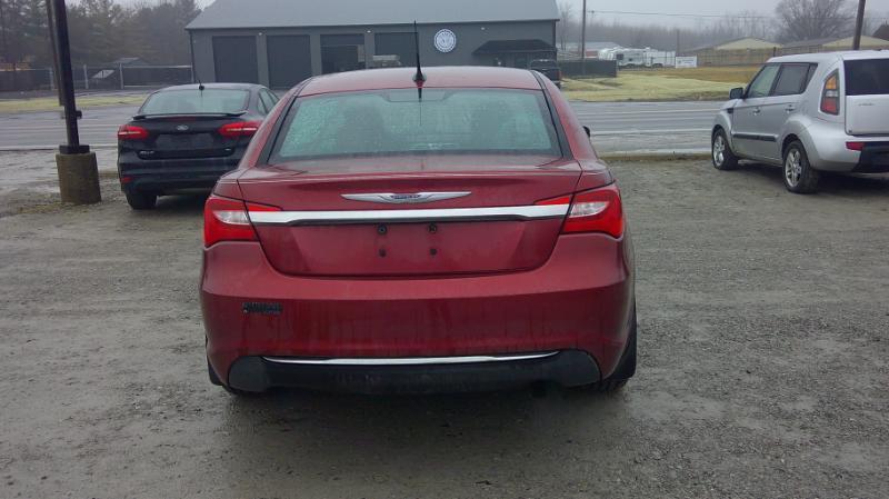 Chrysler 200 Touring 2011