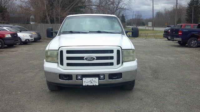 Ford F-250 SD XLT Crew Cab Long Bed 2WD 2005