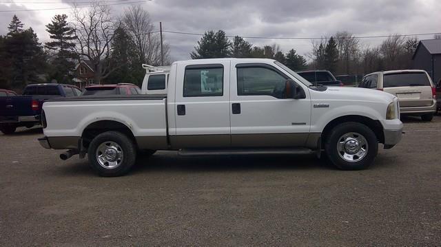 Ford F-250 SD XLT Crew Cab Long Bed 2WD 2005
