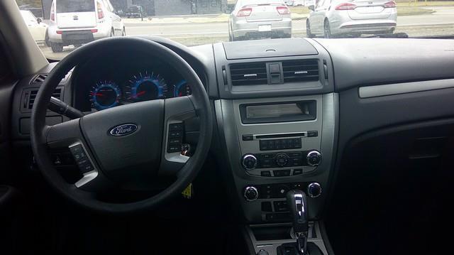 Ford Fusion SE 2010