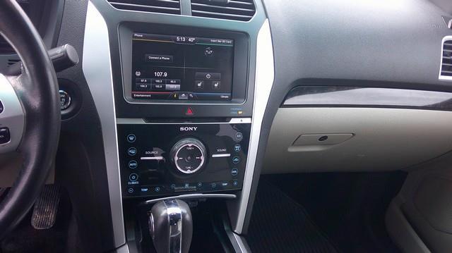 Ford Explorer Limited 4WD 2012