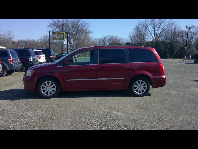 2016 Chrysler Town & Country Touring