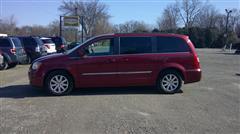 2016 Chrysler Town & Country 