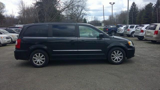Chrysler Town & Country Touring 2013