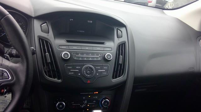 Ford Focus SE Hatch 2015