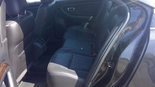 Ford Taurus Limited FWD 2015