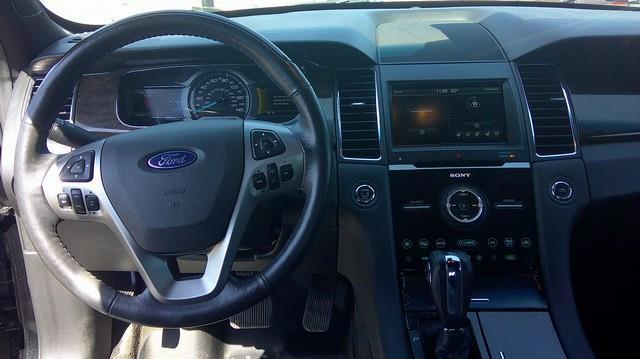 Ford Taurus Limited FWD 2015