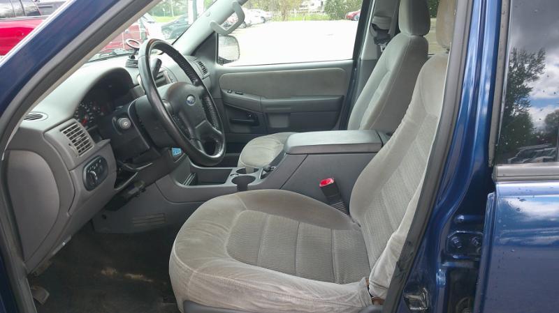 Ford Explorer XLT 4.0L 4WD 2005