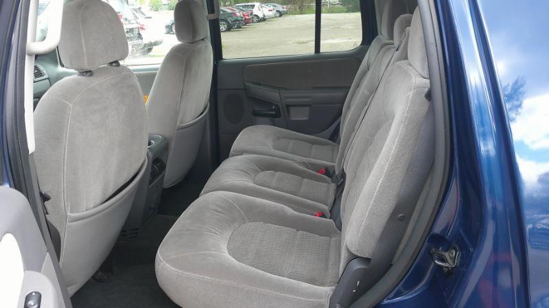 Ford Explorer XLT 4.0L 4WD 2005