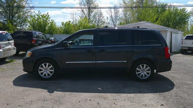 2011 Chrysler Town & Country Touring-L