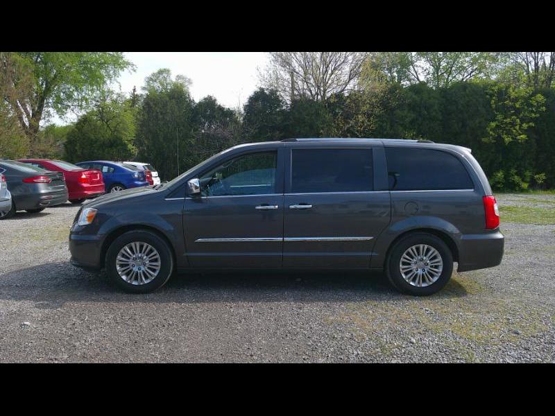 2016 Chrysler Town & Country Limited