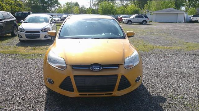 Ford Focus SE 2012