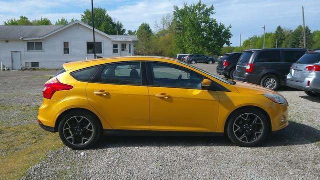 Ford Focus SE 2012