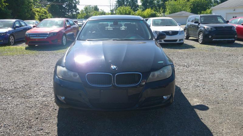 BMW 3-Series 328i xDrive 2011