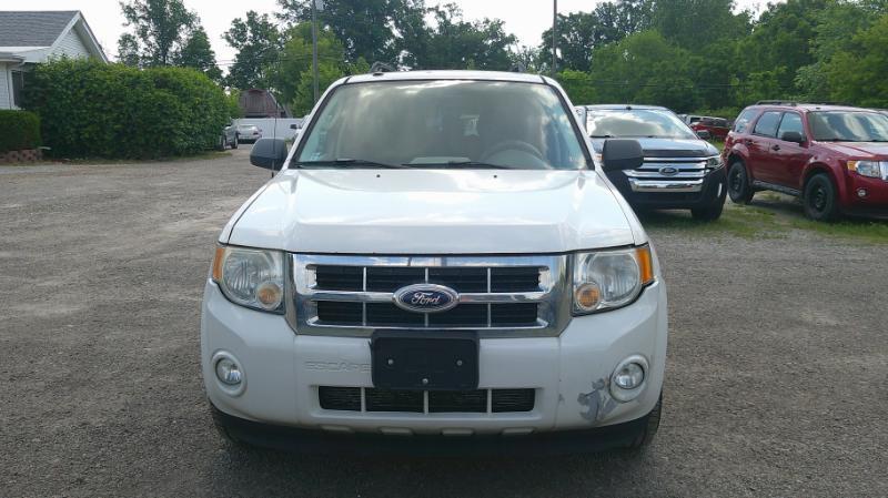 Ford Escape XLT FWD 2010