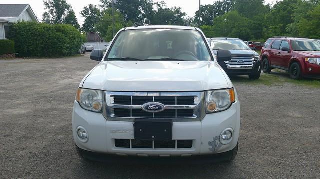 Ford Escape XLT FWD 2010