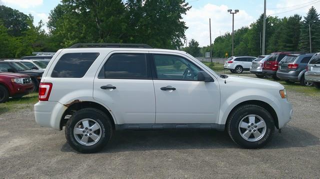 Ford Escape XLT FWD 2010